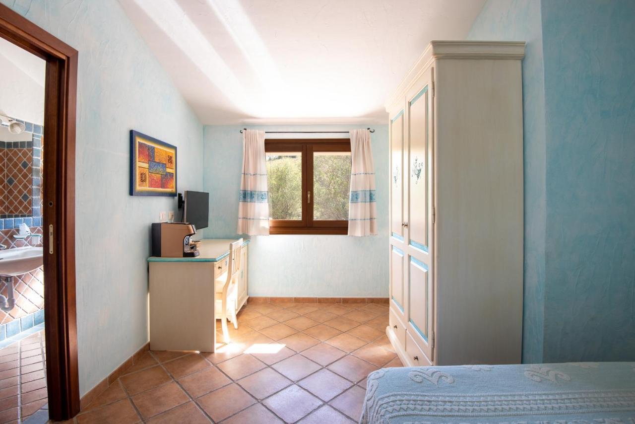Affittacamere S'Alzola Porto Rotondo Exterior photo